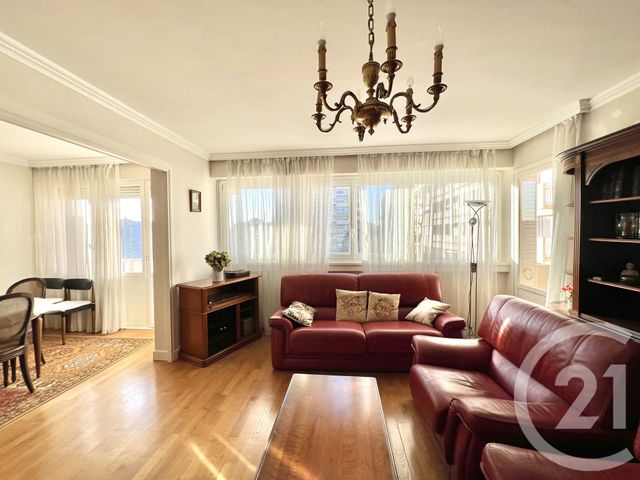 Appartement T4 à vendre - 4 pièces - 82.87 m2 - VILLEURBANNE - 69 - RHONE-ALPES - Century 21 Villa Urbana