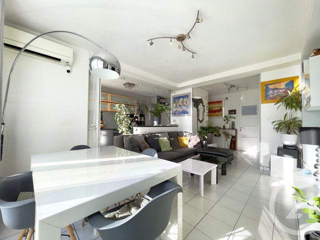 Appartement T4 à vendre - 4 pièces - 68.7 m2 - VILLEURBANNE - 69 - RHONE-ALPES - Century 21 Villa Urbana