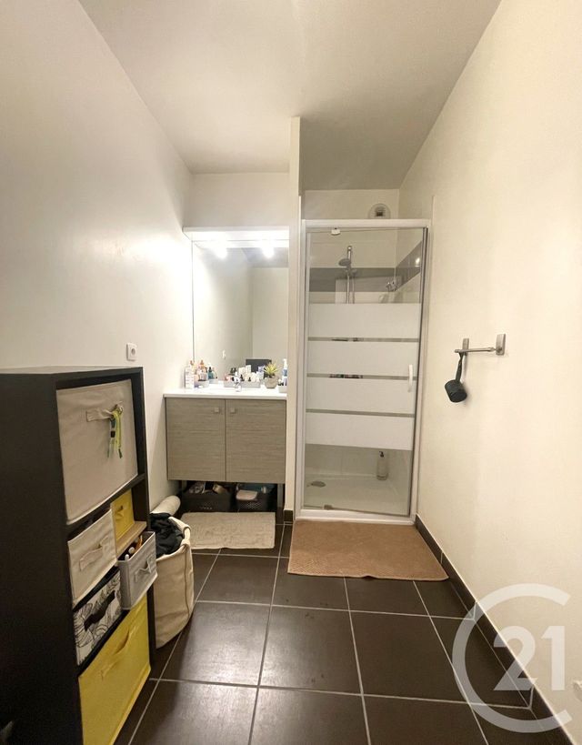 Appartement T2 à vendre - 2 pièces - 38.27 m2 - VILLEURBANNE - 69 - RHONE-ALPES - Century 21 Villa Urbana