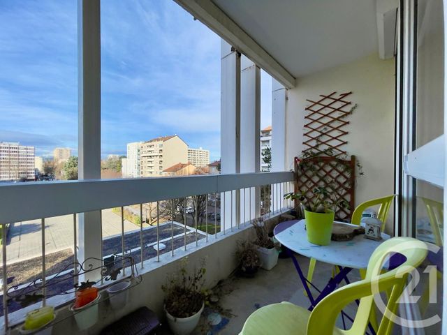 Appartement F3 à vendre - 3 pièces - 61.13 m2 - VILLEURBANNE - 69 - RHONE-ALPES - Century 21 Villa Urbana