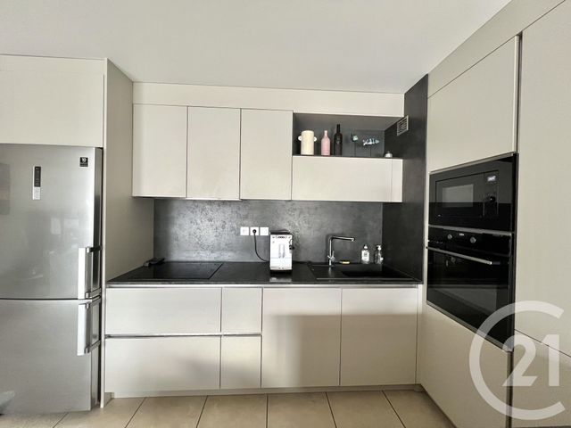 Appartement T3 à vendre - 3 pièces - 65.21 m2 - VILLEURBANNE - 69 - RHONE-ALPES - Century 21 Villa Urbana