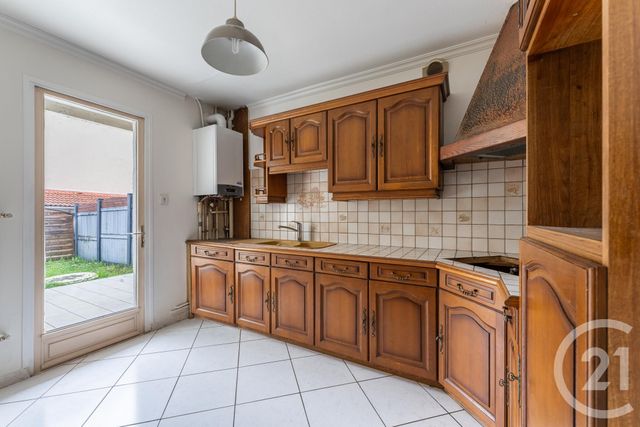 maison à vendre - 4 pièces - 105.0 m2 - VILLEURBANNE - 69 - RHONE-ALPES - Century 21 Villa Urbana