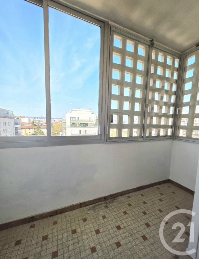 Appartement T3 à vendre - 3 pièces - 58.68 m2 - VILLEURBANNE - 69 - RHONE-ALPES - Century 21 Villa Urbana