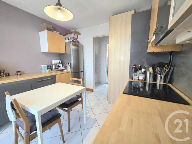 Appartement T3 à vendre - 3 pièces - 58.68 m2 - VILLEURBANNE - 69 - RHONE-ALPES - Century 21 Villa Urbana