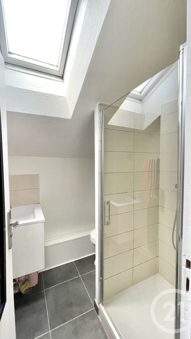 Appartement Studio à vendre - 1 pièce - 19.0 m2 - VILLEURBANNE - 69 - RHONE-ALPES - Century 21 Villa Urbana