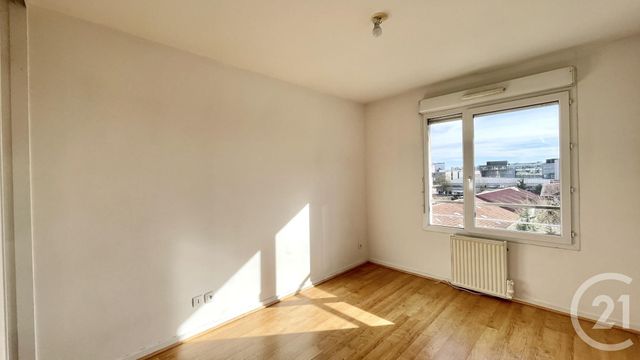 Appartement F4 à vendre - 4 pièces - 90.0 m2 - VILLEURBANNE - 69 - RHONE-ALPES - Century 21 Villa Urbana