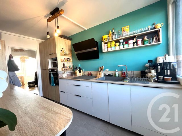 Appartement T3 à vendre - 3 pièces - 60.42 m2 - VILLEURBANNE - 69 - RHONE-ALPES - Century 21 Villa Urbana