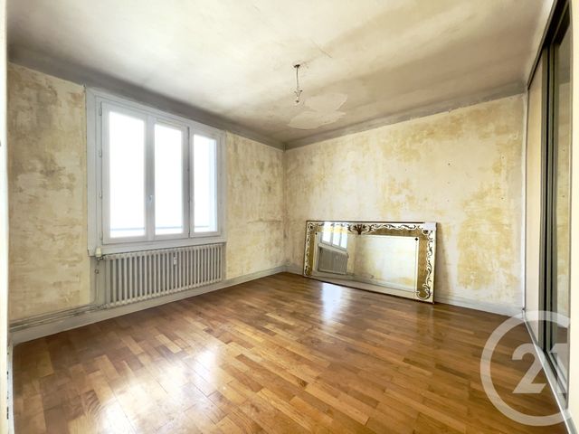 Appartement T3 à vendre - 3 pièces - 69.83 m2 - VILLEURBANNE - 69 - RHONE-ALPES - Century 21 Villa Urbana