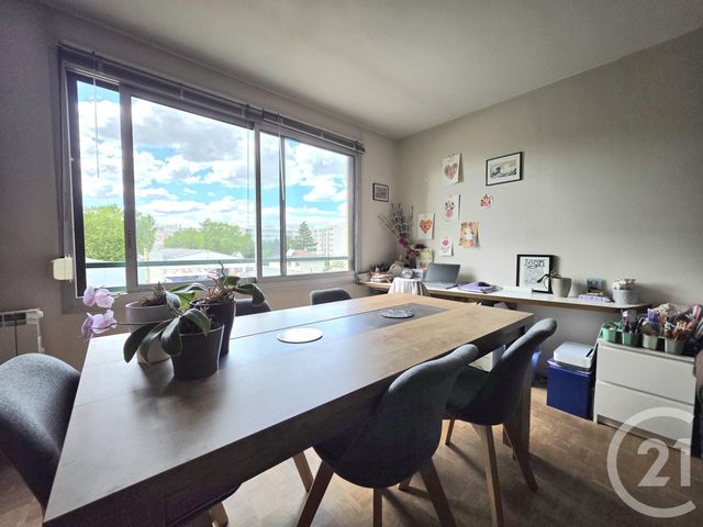 Appartement F4 à vendre - 4 pièces - 84.05 m2 - VILLEURBANNE - 69 - RHONE-ALPES - Century 21 Villa Urbana