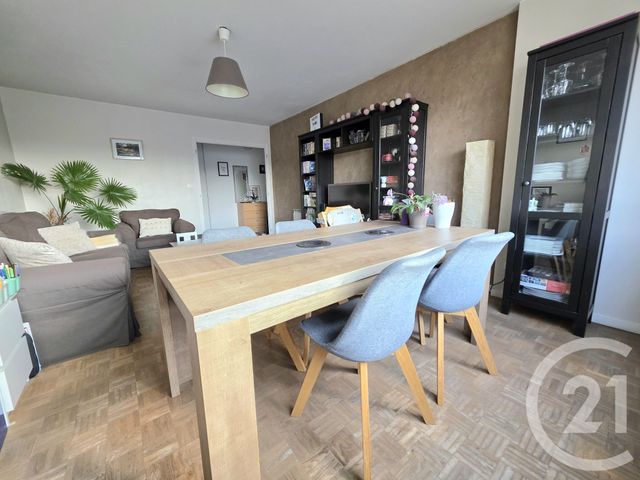 Appartement F4 à vendre - 4 pièces - 84.05 m2 - VILLEURBANNE - 69 - RHONE-ALPES - Century 21 Villa Urbana