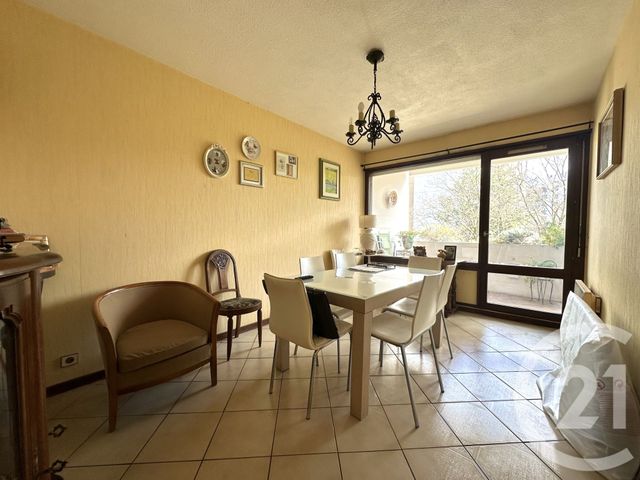 Appartement T3 à vendre - 3 pièces - 74.05 m2 - VILLEURBANNE - 69 - RHONE-ALPES - Century 21 Villa Urbana