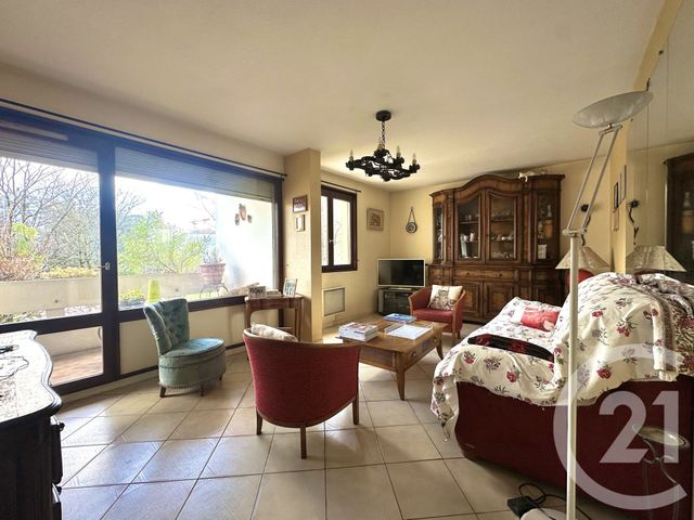 Appartement T3 à vendre - 3 pièces - 74.05 m2 - VILLEURBANNE - 69 - RHONE-ALPES - Century 21 Villa Urbana