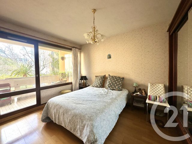 Appartement T3 à vendre - 3 pièces - 74.05 m2 - VILLEURBANNE - 69 - RHONE-ALPES - Century 21 Villa Urbana