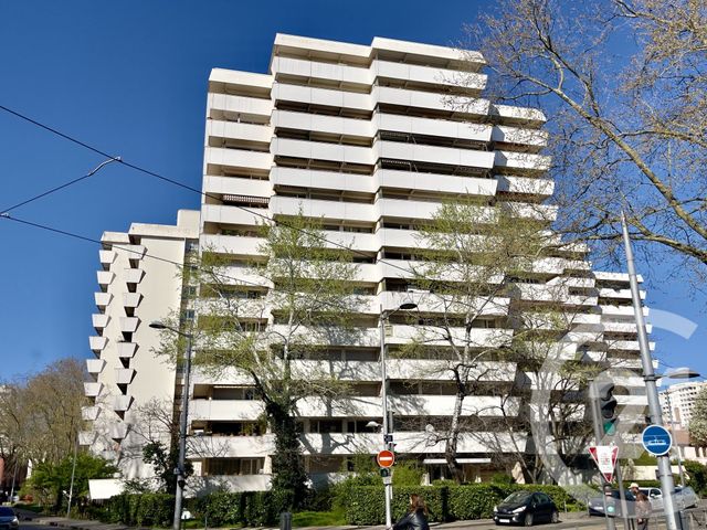 Appartement T3 à vendre - 3 pièces - 64.01 m2 - VILLEURBANNE - 69 - RHONE-ALPES - Century 21 Villa Urbana