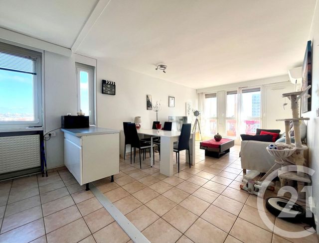 Appartement T3 à vendre - 3 pièces - 61.0 m2 - VILLEURBANNE - 69 - RHONE-ALPES - Century 21 Villa Urbana