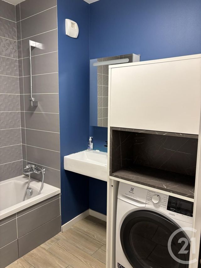 Appartement F3 à vendre - 4 pièces - 82.0 m2 - VILLEURBANNE - 69 - RHONE-ALPES - Century 21 Villa Urbana