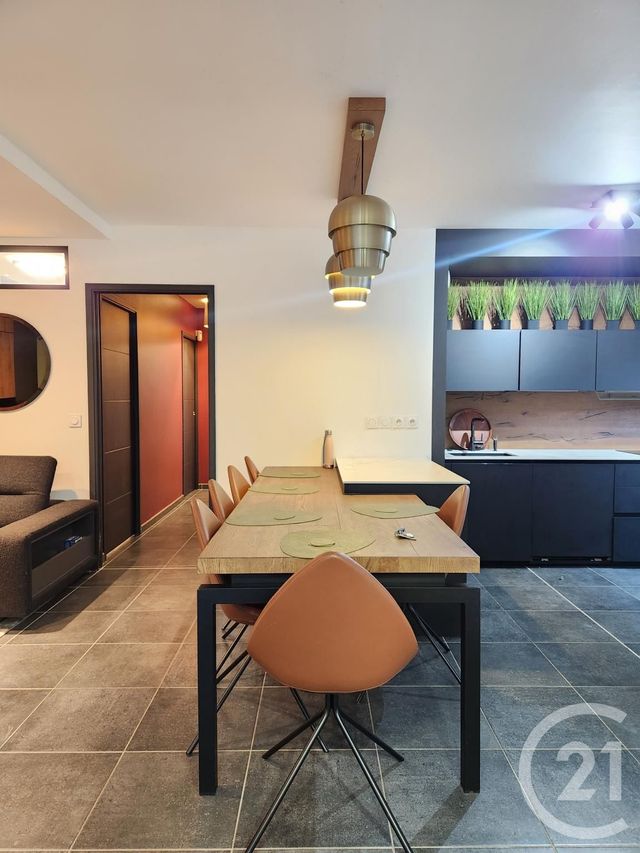 Appartement F3 à vendre - 4 pièces - 82.0 m2 - VILLEURBANNE - 69 - RHONE-ALPES - Century 21 Villa Urbana