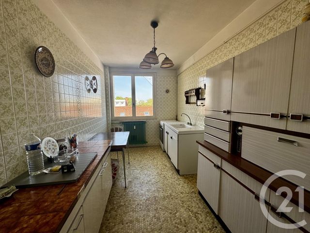 Appartement F3 à vendre - 3 pièces - 79.0 m2 - VILLEURBANNE - 69 - RHONE-ALPES - Century 21 Villa Urbana