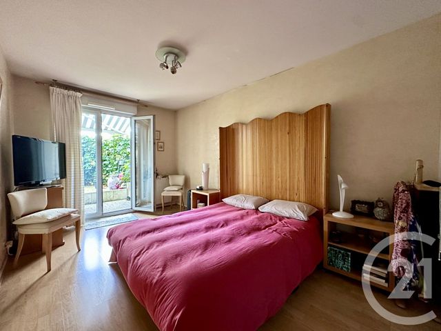 Appartement T3 à vendre - 3 pièces - 80.79 m2 - VILLEURBANNE - 69 - RHONE-ALPES - Century 21 Villa Urbana