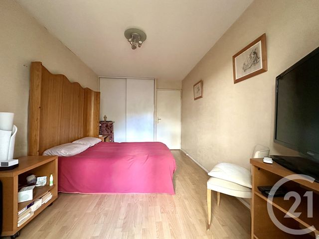 Appartement T3 à vendre - 3 pièces - 80.79 m2 - VILLEURBANNE - 69 - RHONE-ALPES - Century 21 Villa Urbana