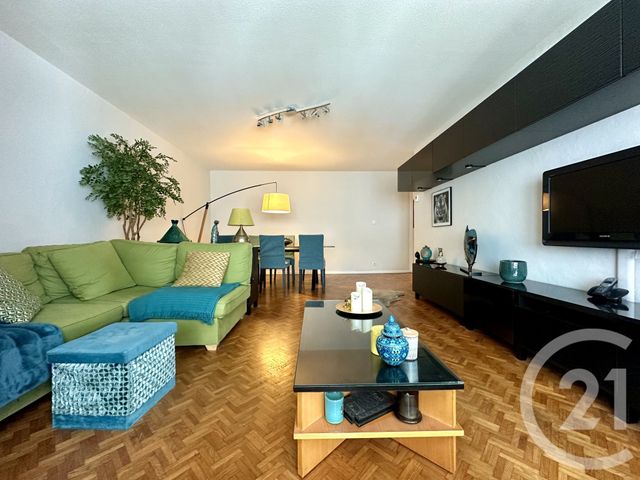 Appartement T3 à vendre - 3 pièces - 80.79 m2 - VILLEURBANNE - 69 - RHONE-ALPES - Century 21 Villa Urbana