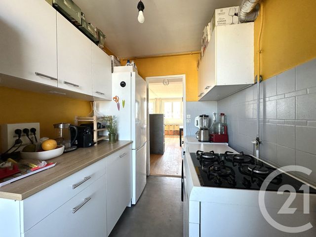 Appartement T4 à vendre - 4 pièces - 64.0 m2 - VILLEURBANNE - 69 - RHONE-ALPES - Century 21 Villa Urbana