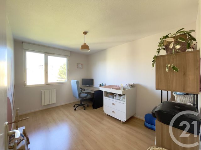 Appartement T4 à vendre - 4 pièces - 83.28 m2 - VILLEURBANNE - 69 - RHONE-ALPES - Century 21 Villa Urbana