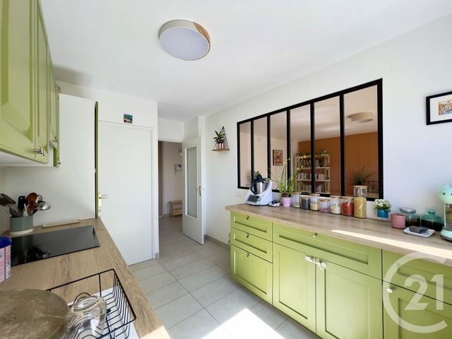 Appartement T4 à vendre - 4 pièces - 83.28 m2 - VILLEURBANNE - 69 - RHONE-ALPES - Century 21 Villa Urbana