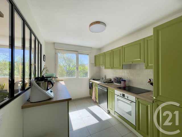 Appartement T4 à vendre - 4 pièces - 83.28 m2 - VILLEURBANNE - 69 - RHONE-ALPES - Century 21 Villa Urbana