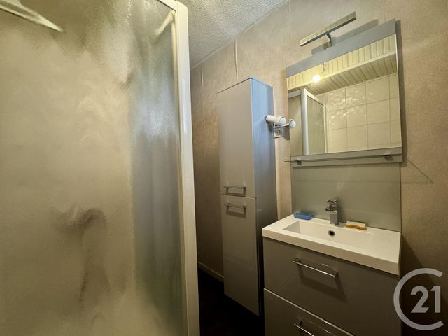 Appartement F5 à vendre - 5 pièces - 81.0 m2 - VILLEURBANNE - 69 - RHONE-ALPES - Century 21 Villa Urbana