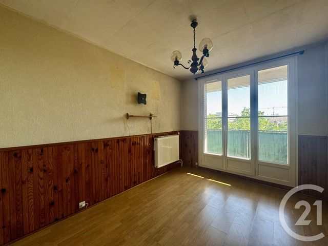 Appartement F5 à vendre - 5 pièces - 81.0 m2 - VILLEURBANNE - 69 - RHONE-ALPES - Century 21 Villa Urbana