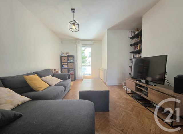 Appartement F4 à vendre - 4 pièces - 81.0 m2 - VILLEURBANNE - 69 - RHONE-ALPES - Century 21 Villa Urbana
