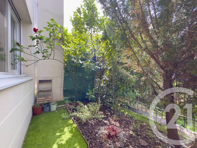 Appartement T3 à vendre - 3 pièces - 60.3 m2 - VILLEURBANNE - 69 - RHONE-ALPES - Century 21 Villa Urbana