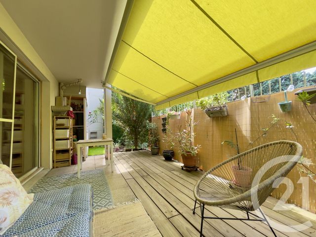 Appartement T3 à vendre - 3 pièces - 60.3 m2 - VILLEURBANNE - 69 - RHONE-ALPES - Century 21 Villa Urbana