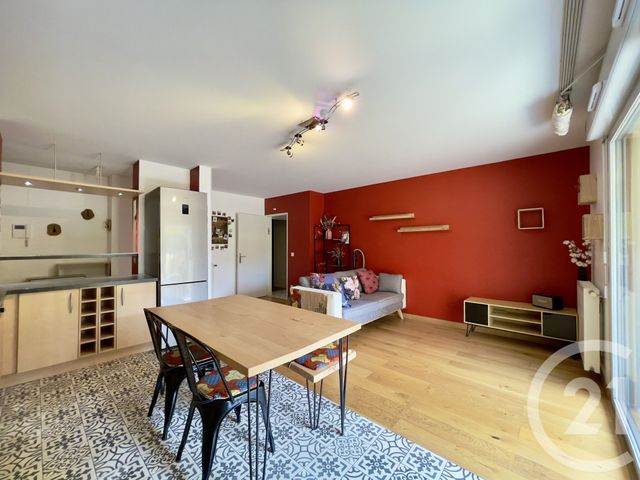 Appartement T3 à vendre - 3 pièces - 60.3 m2 - VILLEURBANNE - 69 - RHONE-ALPES - Century 21 Villa Urbana