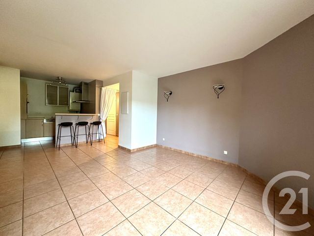 Appartement T3 à vendre - 3 pièces - 63.09 m2 - VILLEURBANNE - 69 - RHONE-ALPES - Century 21 Villa Urbana
