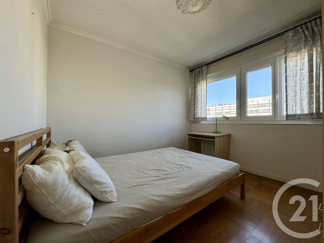 Appartement T3 à vendre - 3 pièces - 55.57 m2 - VILLEURBANNE - 69 - RHONE-ALPES - Century 21 Villa Urbana