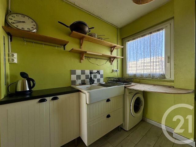 Appartement T3 à vendre - 3 pièces - 55.57 m2 - VILLEURBANNE - 69 - RHONE-ALPES - Century 21 Villa Urbana