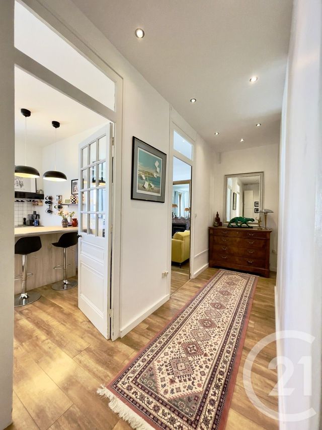 Appartement T3 à vendre - 3 pièces - 92.87 m2 - VILLEURBANNE - 69 - RHONE-ALPES - Century 21 Villa Urbana