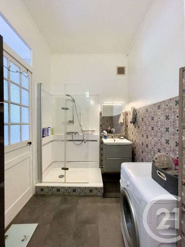 Appartement T3 à vendre - 3 pièces - 92.87 m2 - VILLEURBANNE - 69 - RHONE-ALPES - Century 21 Villa Urbana