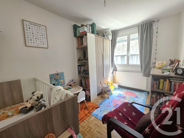 Appartement T3 à vendre - 3 pièces - 61.02 m2 - VILLEURBANNE - 69 - RHONE-ALPES - Century 21 Villa Urbana