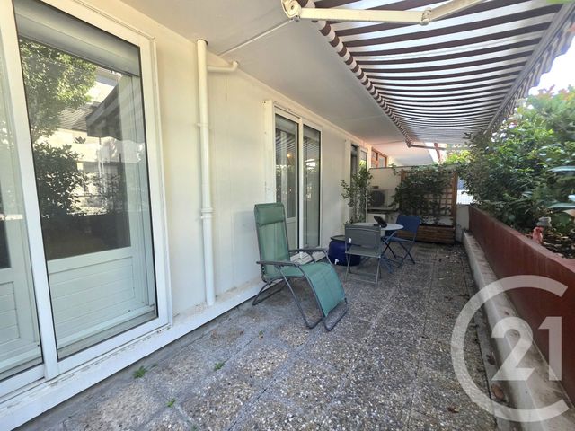 Appartement T3 à vendre - 3 pièces - 61.02 m2 - VILLEURBANNE - 69 - RHONE-ALPES - Century 21 Villa Urbana