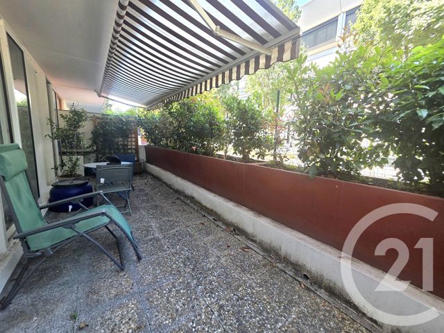 Appartement T3 à vendre - 3 pièces - 61.02 m2 - VILLEURBANNE - 69 - RHONE-ALPES - Century 21 Villa Urbana