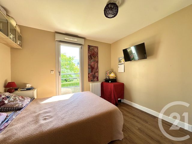 Appartement T2 à vendre - 2 pièces - 46.6 m2 - VILLEURBANNE - 69 - RHONE-ALPES - Century 21 Villa Urbana