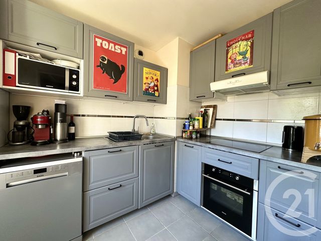 Appartement T2 à vendre - 2 pièces - 46.6 m2 - VILLEURBANNE - 69 - RHONE-ALPES - Century 21 Villa Urbana