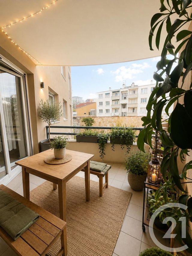 Appartement à vendre - 3 pièces - 70.0 m2 - VILLEURBANNE - 69 - RHONE-ALPES - Century 21 Villa Urbana