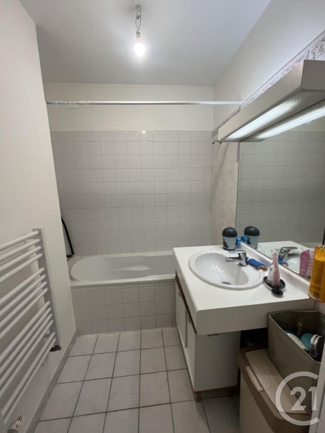 Appartement à vendre - 3 pièces - 70.0 m2 - VILLEURBANNE - 69 - RHONE-ALPES - Century 21 Villa Urbana
