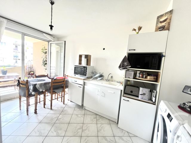 Appartement à vendre - 3 pièces - 70.0 m2 - VILLEURBANNE - 69 - RHONE-ALPES - Century 21 Villa Urbana