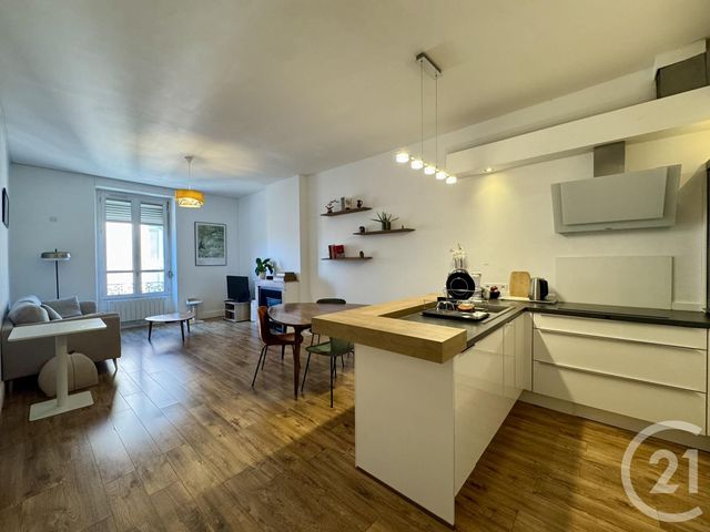 Appartement F3 à vendre - 3 pièces - 73.0 m2 - VILLEURBANNE - 69 - RHONE-ALPES - Century 21 Villa Urbana