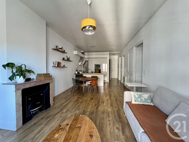 Appartement F3 à vendre - 3 pièces - 73.0 m2 - VILLEURBANNE - 69 - RHONE-ALPES - Century 21 Villa Urbana